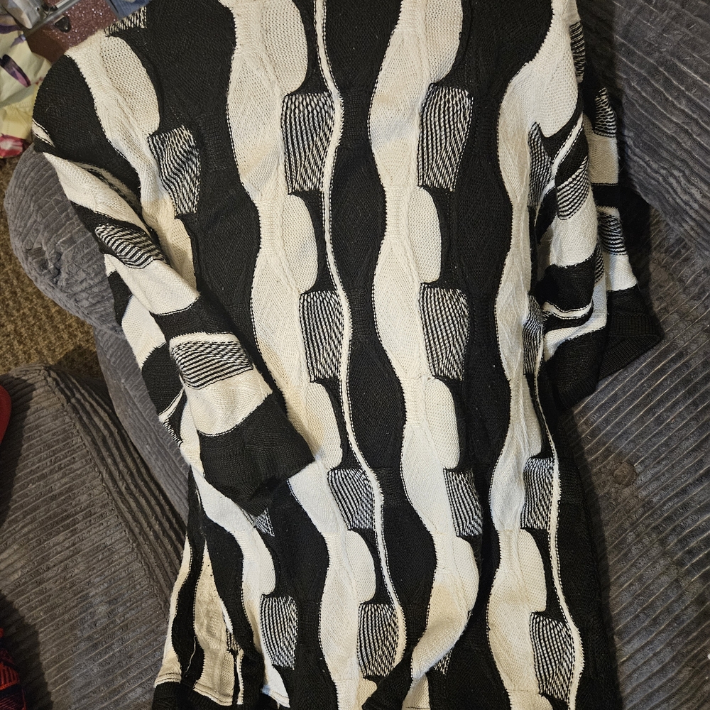COOGI Black and White Sweater